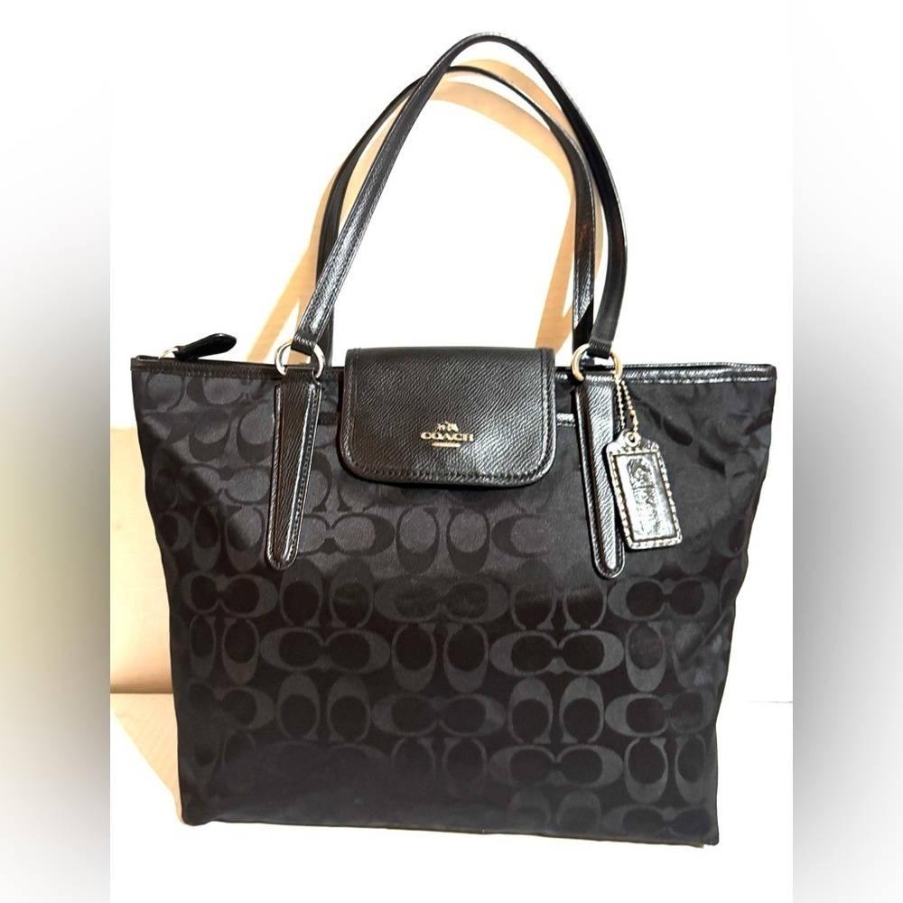 Coach Black Signature print Tote Bag